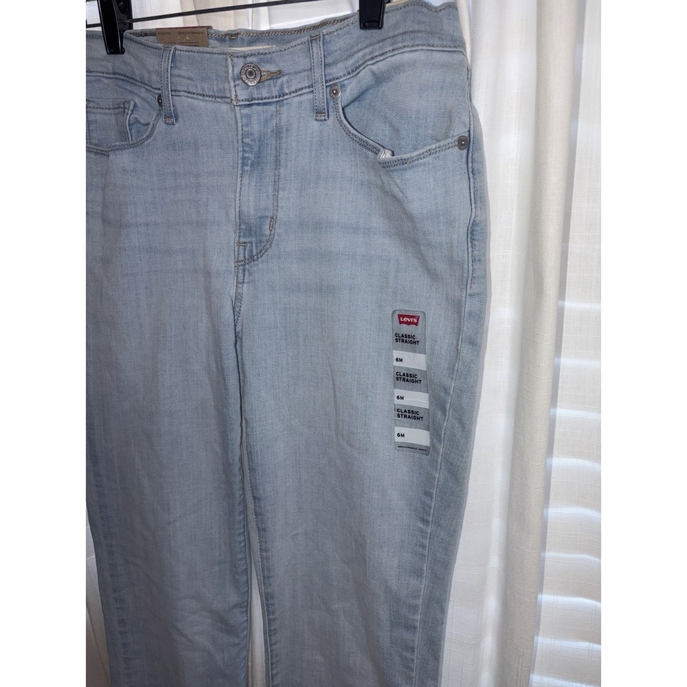 NWT Levis Women's 6M Classic Straight Leg Mid Rise Jeans Light Wash Denim - Picture 4 of 8